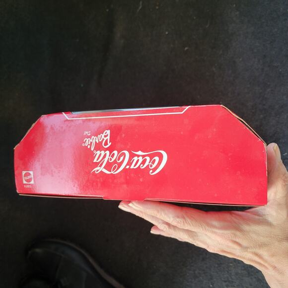 Coca-Cola Barbie Doll Collector Edition 2001 Mattel 53974 In Box - Picture 8 of 8